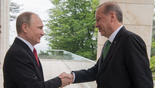 Президент РФ Владимир Путин и президент Турции Реджеп Тайип Эрдоган. Архивное фото