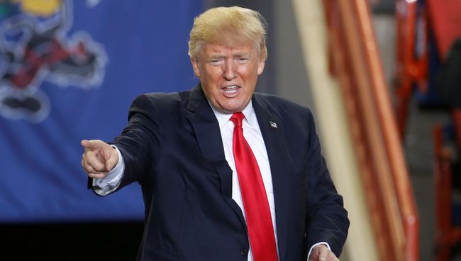 Президент США Дональд Трамп в штате Пенсильвания, США. 29 апреля 2017 года Президент США Дональд Трамп в штате Пенсильвания, США. 29 апреля 2017 года