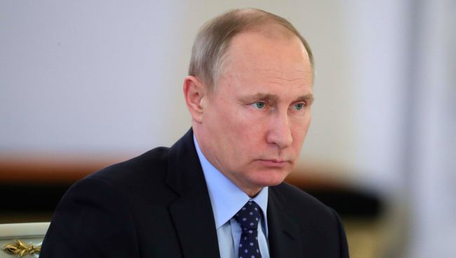 Президент РФ Владимир Путин на совместном заседании Госсовета и Комиссии по мониторингу достижения целевых показателей социально-экономического развития. 4 мая 2017 Президент РФ Владимир Путин на совместном заседании Госсовета и Комиссии по мониторингу достижения целевых показателей социально-экономического развития. 4 мая 2017