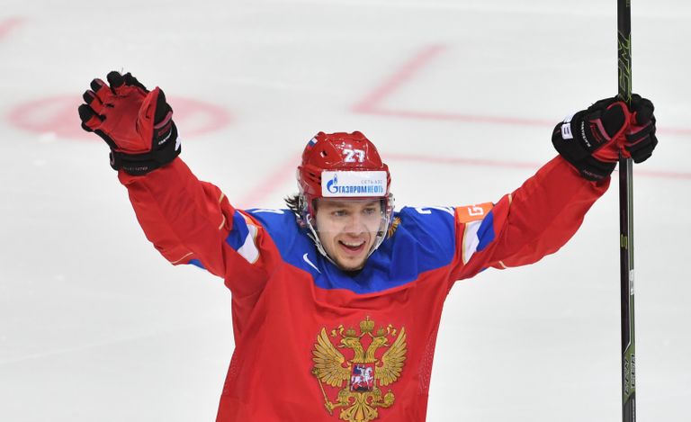 Игрок сборной России Артемий Панарин радуется забитому голу в мачте 1/4 плей-офф чемпионата мира по хоккею между сборными командами России и Германии Игрок сборной России Артемий Панарин радуется забитому голу в мачте 1/4 плей-офф чемпионата мира по хоккею между сборными командами России и Германии