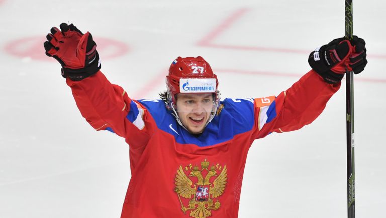 Игрок сборной России Артемий Панарин радуется забитому голу в мачте 1/4 плей-офф чемпионата мира по хоккею между сборными командами России и Германии Игрок сборной России Артемий Панарин радуется забитому голу в мачте 1/4 плей-офф чемпионата мира по хоккею между сборными командами России и Германии