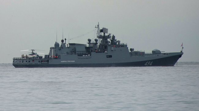 Сторожевой корабль Адмирал Григорович у побережья Черного моря. Архивное фото Сторожевой корабль Адмирал Григорович у побережья Черного моря. Архивное фото