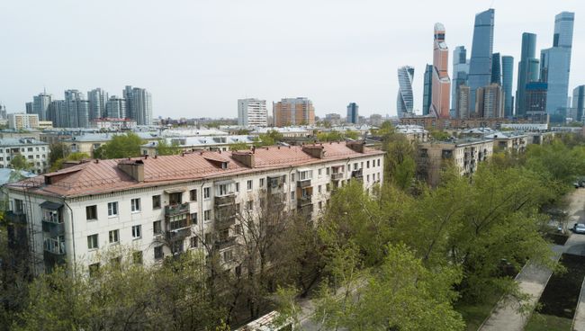 Пятиэтажные жилые дома в районе Камушки в Москве, включенные в программу реновации
