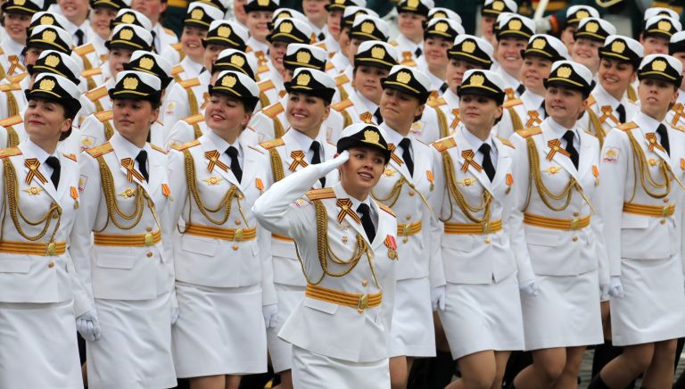 Военнослужащие во время военного парада в Москве, посвящённого 72-й годовщине Победы в Великой Отечественной войне 1941-1945 годов Военнослужащие во время военного парада в Москве, посвящённого 72-й годовщине Победы в Великой Отечественной войне 1941-1945 годов