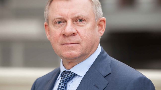 Яков Смолий