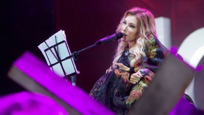 Певица Юлия Самойлова Певица Юлия Самойлова