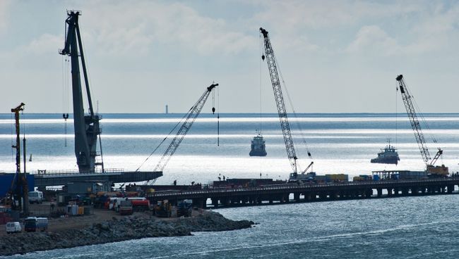 Строительство моста через Керченский пролив в Крыму Строительство моста через Керченский пролив в Крыму