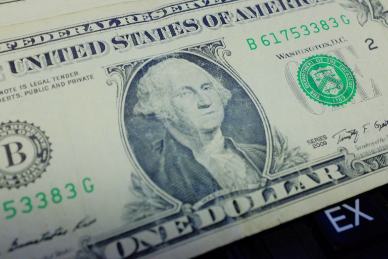 Доллары США Доллары США