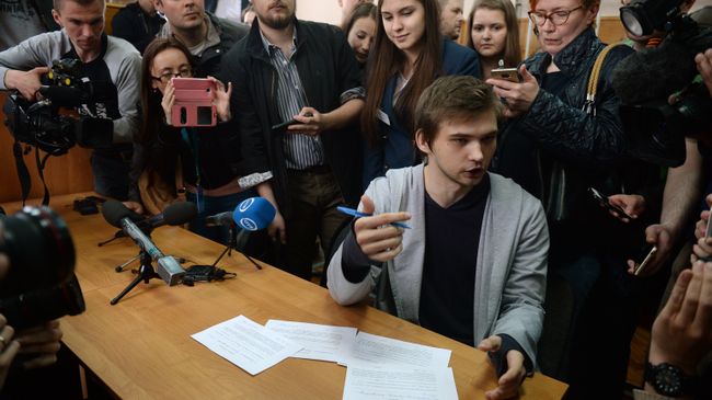 Заседание суда по делу блогера Руслана Соколовского в Екатеринбурге