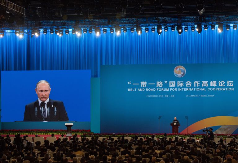 Президент РФ Владимир Путин выступает на церемонии открытия Международного форума Один пояс, один путь в ходе рабочей поездки в Китай, 14 мая
