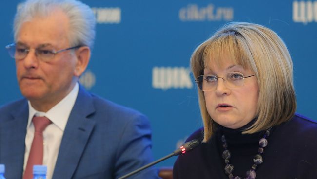 Элла Памфилова и Николай Булаев на заседании ЦИК РФ. 15 мая 2017