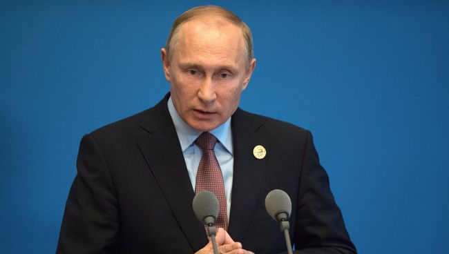 Президент РФ Владимир Путин во время пресс подхода к российским СМИ по итогам участия в Международном форуме Один пояс, один путь. 15 мая 2017