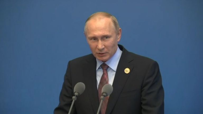 Путин рассказал, как было записано видео с его игрой на рояле в Китае