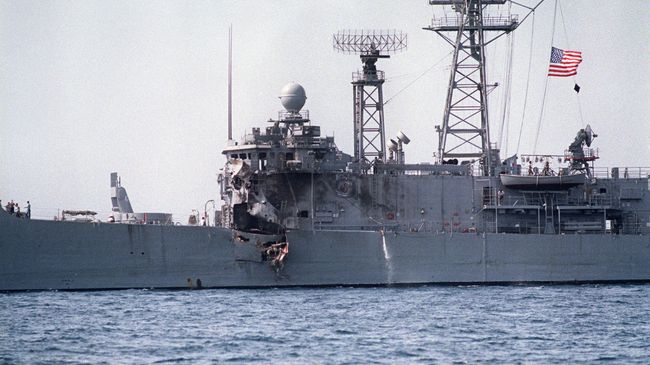 Американский фрегат USS Stark, атакованный иракским самолетом Mirage F4. 17 мая 1987 Американский фрегат USS Stark, атакованный иракским самолетом Mirage F4. 17 мая 1987