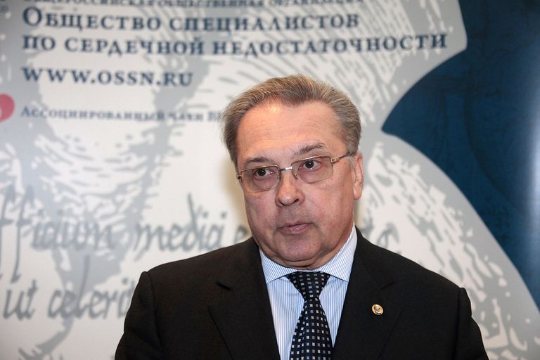Профессор, академик РАН, заведующий кафедрой госпитальной терапии №1, директор клиники им. А.А.Остроумова Юрий Беленков