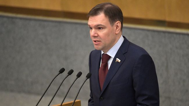Председатель комитета Госдумы по информационной политике, информационным технологиям и связи Леонид Левин Председатель комитета Госдумы по информационной политике, информационным технологиям и связи Леонид Левин