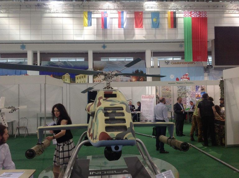 Белоруссия представила на выставке MILEX-2017 разведывательно-ударный вертолет INDELA-I.N. SKY