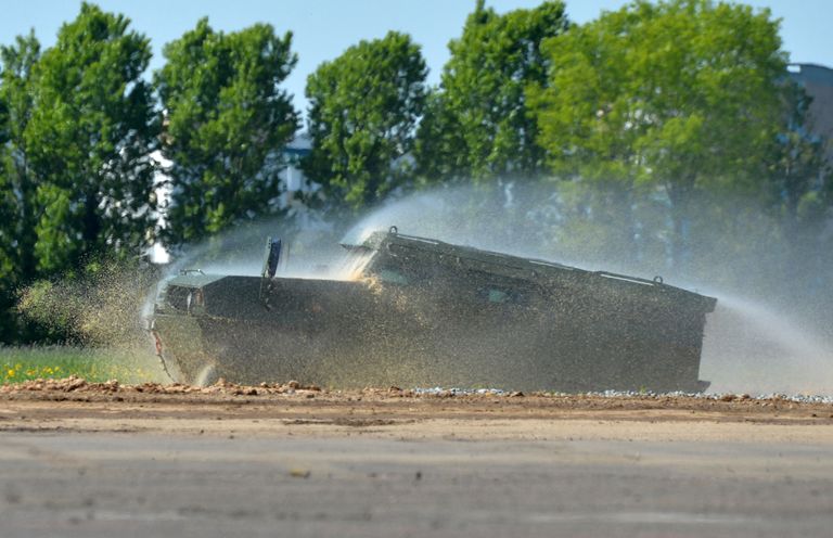 Бронеавтомобиль Volat V1 МЗКТ-490100 белорусского производства на 8-й Международной выставке вооружения и военной техники Milex-2017 в Минске Бронеавтомобиль Volat V1 МЗКТ-490100 белорусского производства на 8-й Международной выставке вооружения и военной техники Milex-2017 в Минске