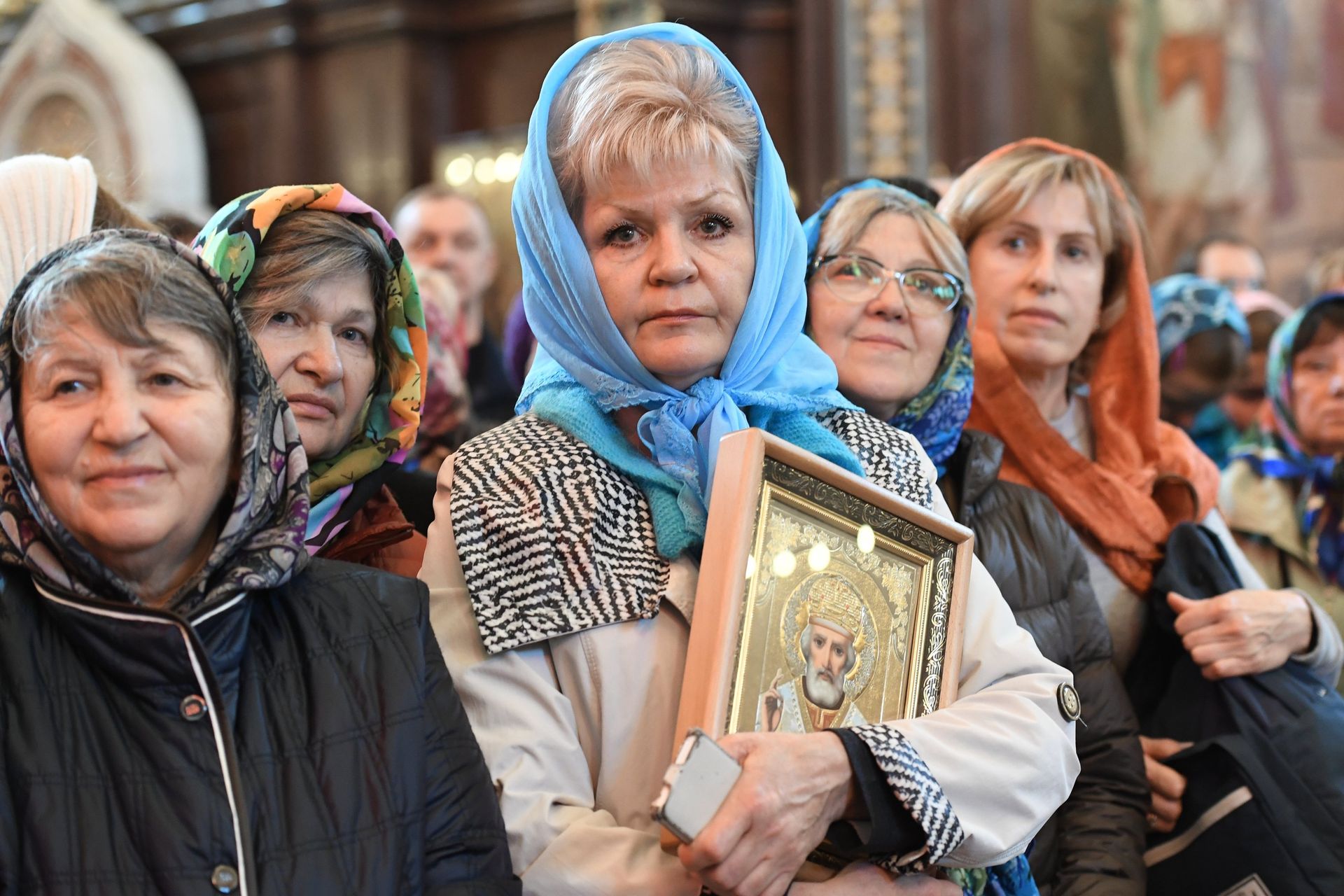 Поклонение верующих мощам святителя Николая Чудотворца в Храме Христа Спасителя Поклонение верующих мощам святителя Николая Чудотворца в Храме Христа Спасителя - РИА Новости, 1920, 20.05.2025