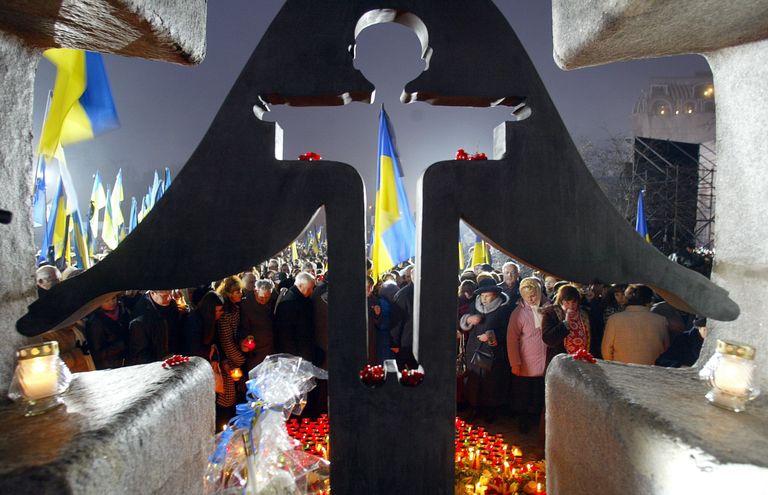 Мемориал памяти жертв голодомора 1932-1933 годов в Киеве Мемориал памяти жертв голодомора 1932-1933 годов в Киеве