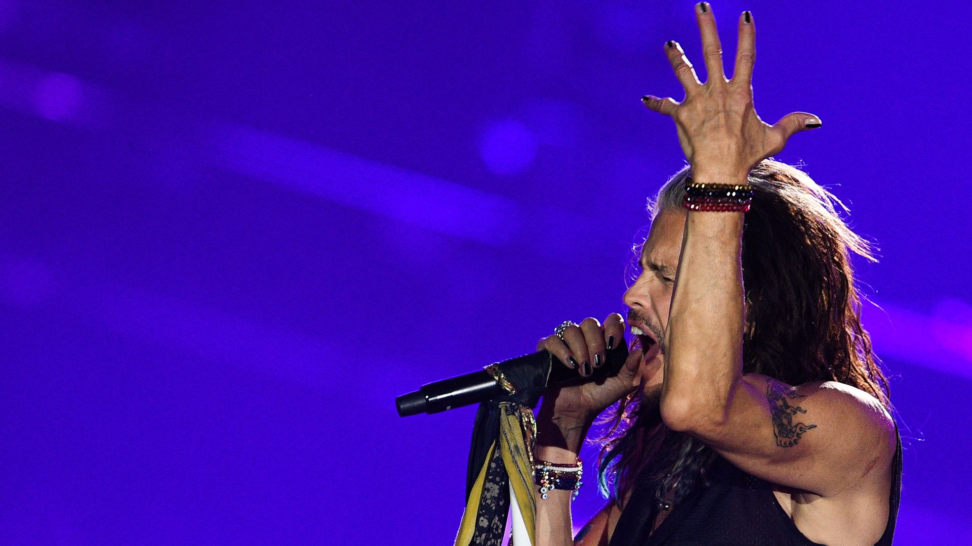 Солист американской группы Aerosmith Стивен Тайлер Солист американской группы Aerosmith Стивен Тайлер - РИА Новости, 1920, 01.05.2023