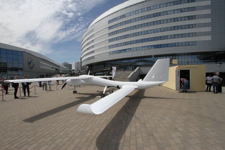 Беспилотный летательный аппарат BELAR YS-EX на выставке вооружений MILEX-2017 Беспилотный летательный аппарат BELAR YS-EX на выставке вооружений MILEX-2017