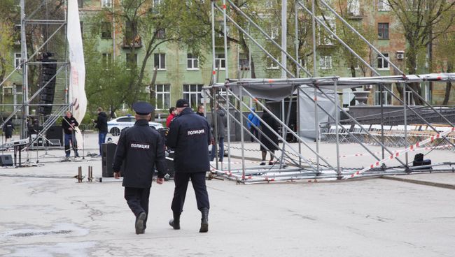 Место обрушения сцены в Перми. 24 мая 2017 Место обрушения сцены в Перми. 24 мая 2017