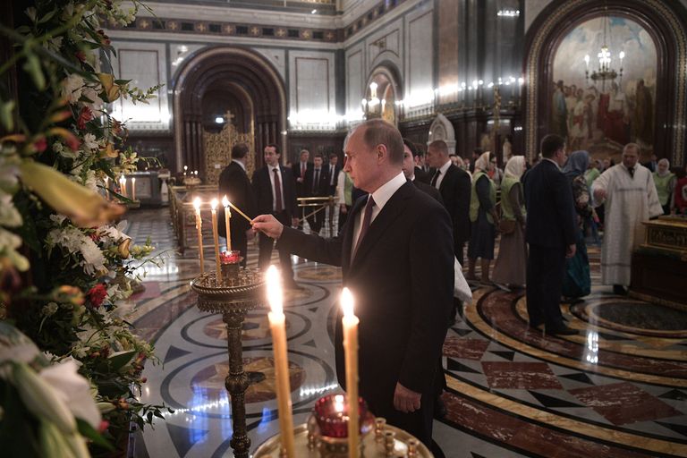 Президент РФ Владимир Путин посетил храм Христа Спасителя