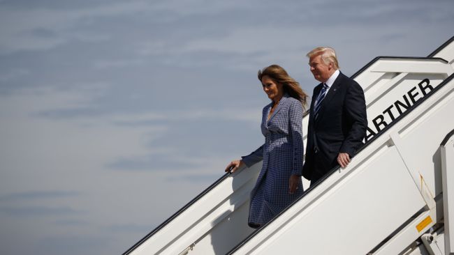 Дональд Трамп и первая леди Мелания Трамп Дональд Трамп и первая леди Мелания Трамп