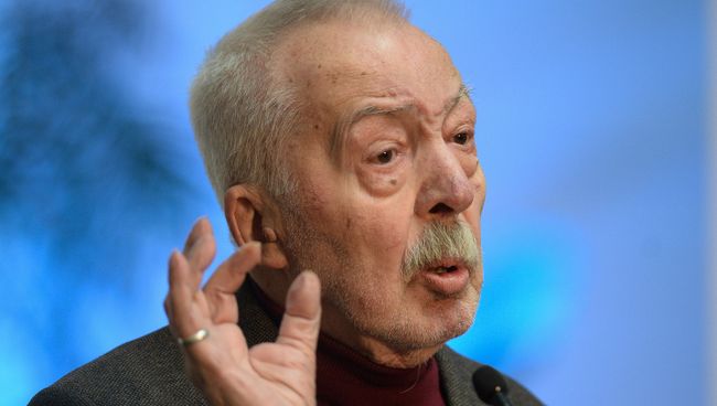 Андрей Битов на церемонии вручения премии Ясная поляна. Архивное фото Андрей Битов на церемонии вручения премии Ясная поляна. Архивное фото