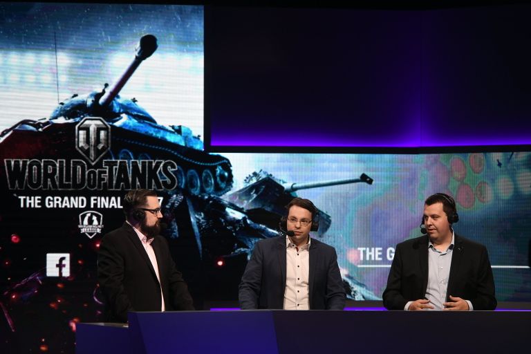Комментаторы финального этапа гранд-финала по World of Tanks в комплексе ВТБ Ледовый дворец в Москве Комментаторы финального этапа гранд-финала по World of Tanks в комплексе ВТБ Ледовый дворец в Москве