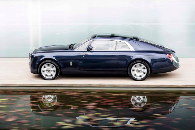 Автомобиль Rolls-Royce Sweptail 