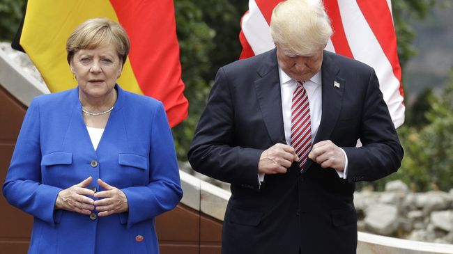 Ангела Меркель и Дональд Трамп во время саммита G7 в Таормине, Италия. 26 мая 2017 Ангела Меркель и Дональд Трамп во время саммита G7 в Таормине, Италия. 26 мая 2017