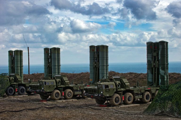Зенитный ракетный комплекс С-400 Триумф полка противовоздушной обороны в Феодосии