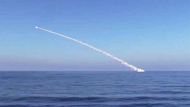Запуск крылатых ракет Калибр по объектам Исламского государства (ИГ, запрещена в РФ) в Сирии Запуск крылатых ракет Калибр по объектам Исламского государства (ИГ, запрещена в РФ) в Сирии