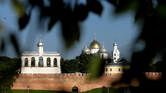 Софийский собор в Великом Новгороде. Архивное фото Софийский собор в Великом Новгороде. Архивное фото