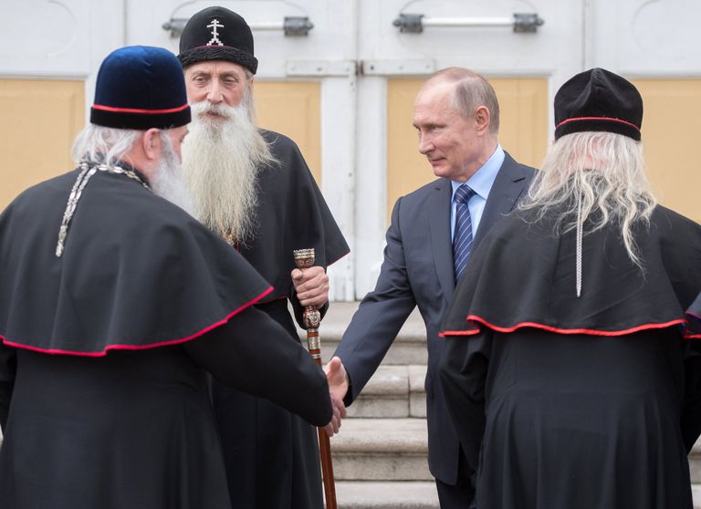 Президент РФ Владимир Путин и глава Русской православной старообрядческой церкви митрополит Корнилий в Рогожском духовном центре РПСЦ в Москве. 31 мая 2017 Президент РФ Владимир Путин и глава Русской православной старообрядческой церкви митрополит Корнилий в Рогожском духовном центре РПСЦ в Москве. 31 мая 2017