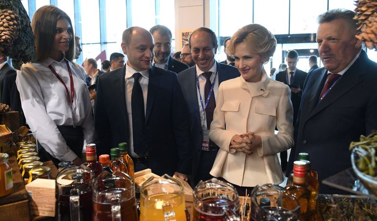 Заместитель председателя Государственной Думы РФ Ирина Яровая на Санкт-Петербургском международном экономическом форуме 2017 Заместитель председателя Государственной Думы РФ Ирина Яровая на Санкт-Петербургском международном экономическом форуме 2017