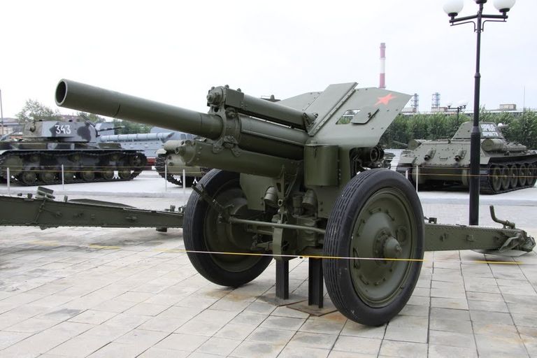 122-миллиметровая гаубица образца 1938 года в Верхней Пышме