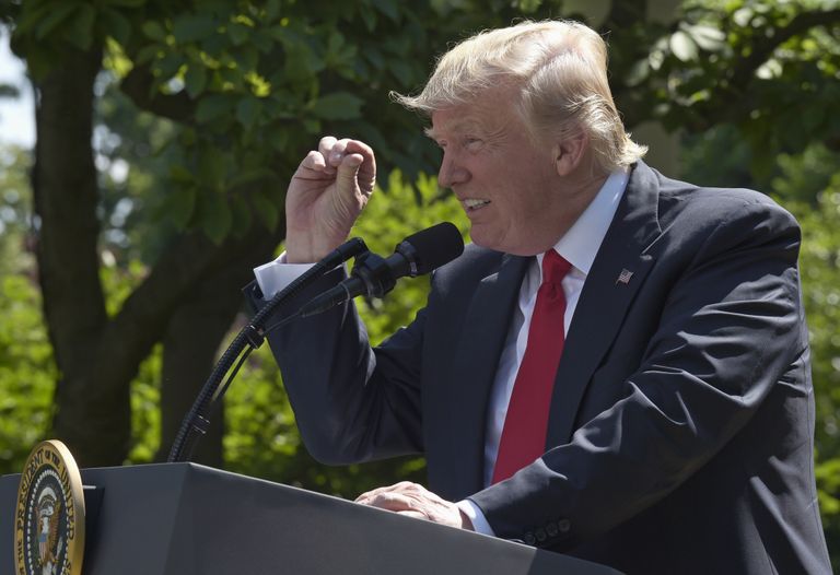 Президент США Дональд Трамп перед объявлением о решении выхода США из Парижского соглашения по климату. 1 июнь 2017