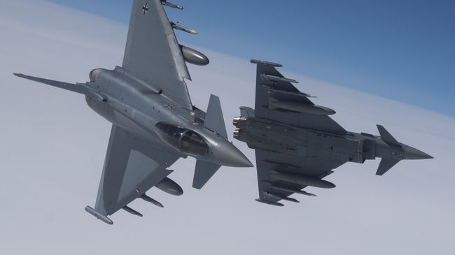 Истребитель Eurofighter Typhoon. Архивное фото