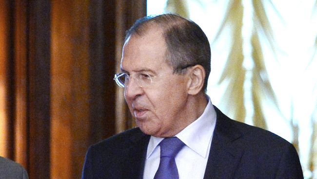Министр иностранных дел РФ Сергей Лавров на встрече с министром иностранных дел Испании Альфонсо Дастис Кеседо в Москве. Министр иностранных дел РФ Сергей Лавров на встрече с министром иностранных дел Испании Альфонсо Дастис Кеседо в Москве.