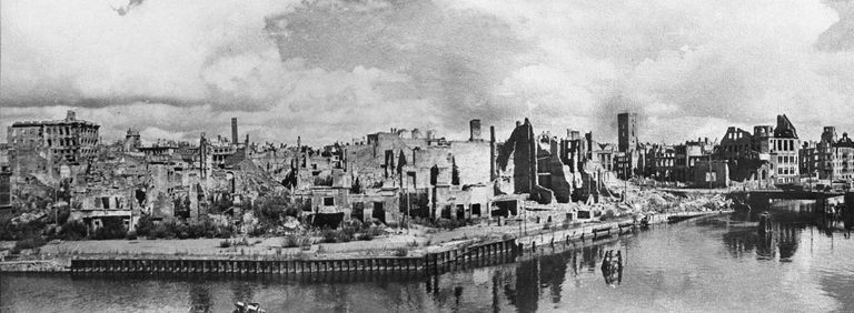 Панорама Кенигсберга. 1945 год Панорама Кенигсберга. 1945 год