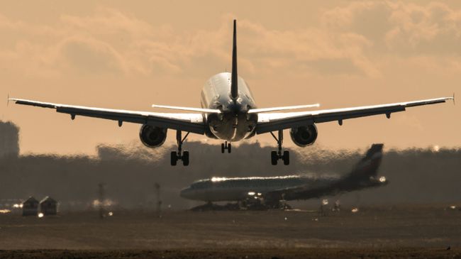 Самолет Airbus A320. Архивное фото Самолет Airbus A320. Архивное фото