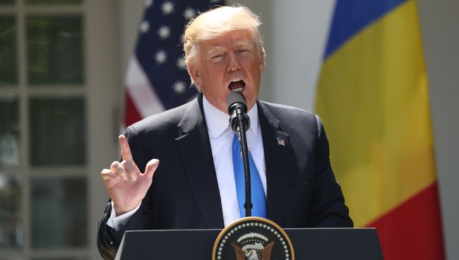 Президент Дональд Трамп выступает во время пресс-конференции в Белом доме. Архивное фото