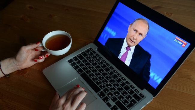 Трансляция Прямой линии с Владимиром Путиным. 15 июня 2017 Трансляция Прямой линии с Владимиром Путиным. 15 июня 2017
