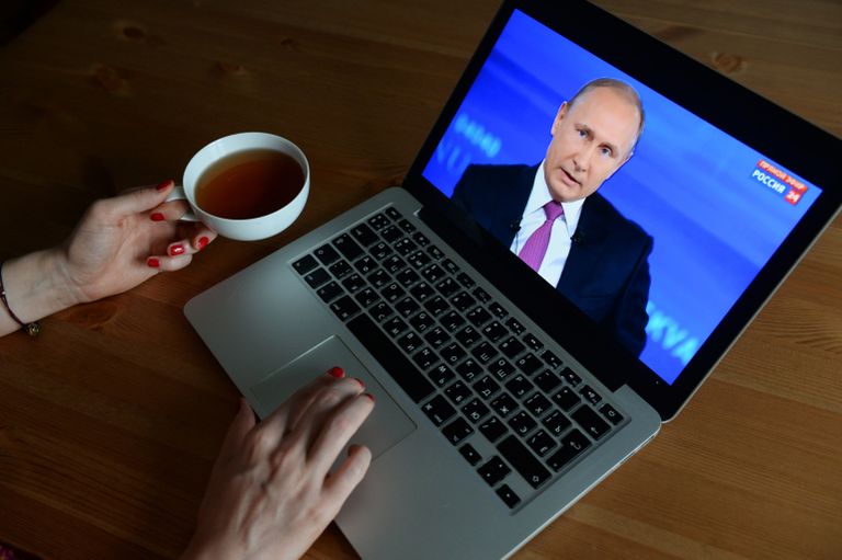 Трансляция Прямой линии с Владимиром Путиным. 15 июня 2017 Трансляция Прямой линии с Владимиром Путиным. 15 июня 2017
