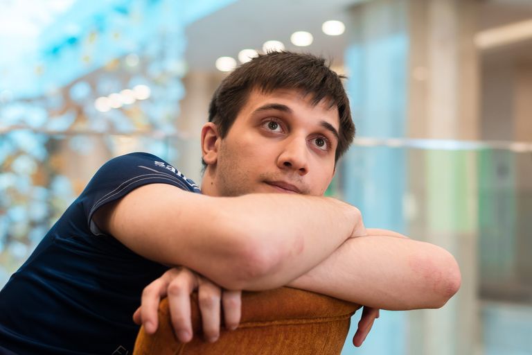 Артур Arteezy Бабаев