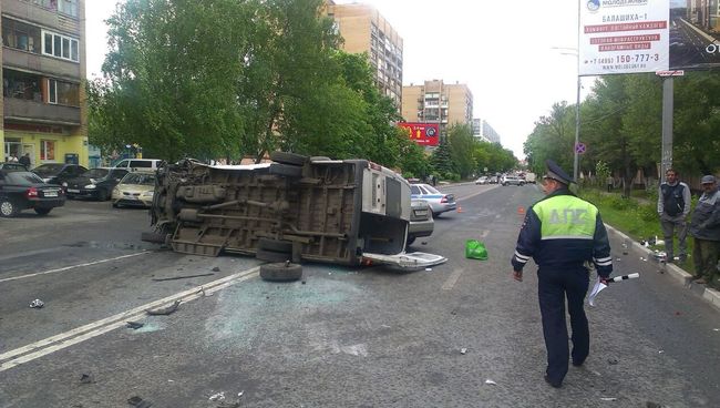 На месте ДТП с участием маршрутки в подмосковной Балашихе. 16 июня 2017 На месте ДТП с участием маршрутки в подмосковной Балашихе. 16 июня 2017