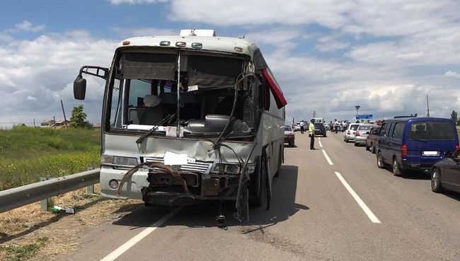 ДТП с участием двух автобусов в Ростовской области. 16 июня 2017 ДТП с участием двух автобусов в Ростовской области. 16 июня 2017